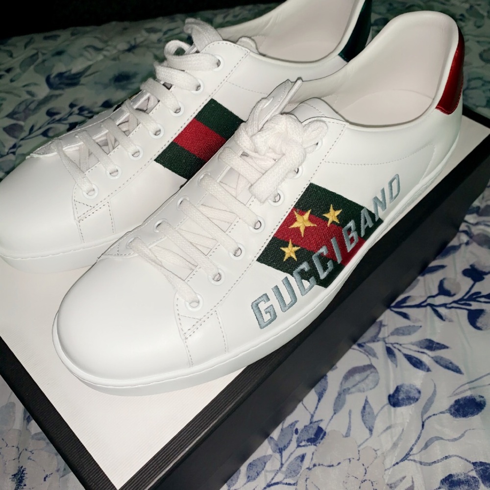 BRAND NEW AUTHENTIC GUCCI SNEAKERS